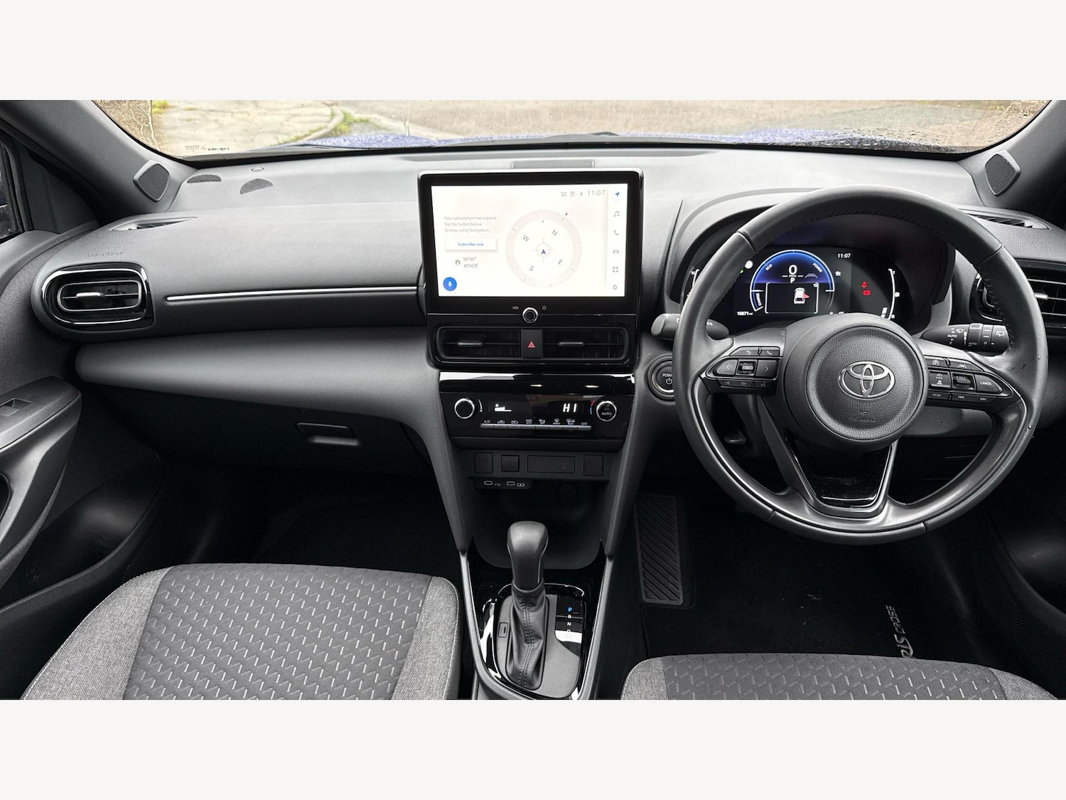 Used Toyota Yaris Cross 2024 for sale - 76965261: Photo 7