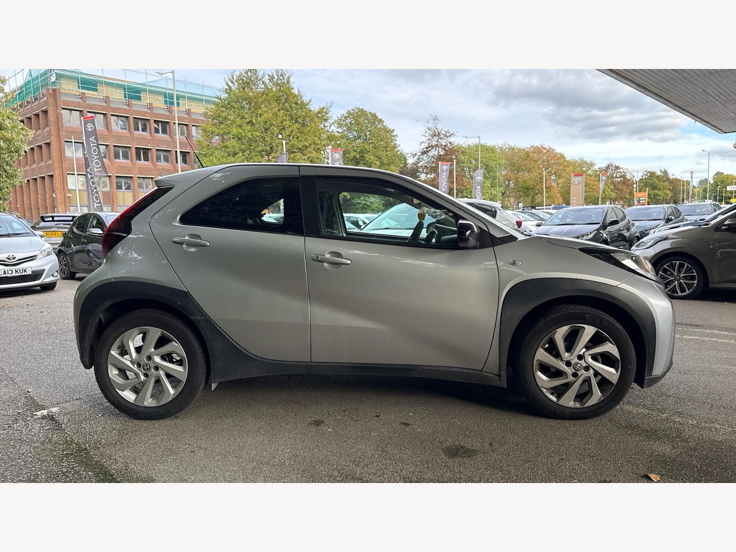 Used Toyota Aygo X 2023 for sale - 76440908: Photo 18