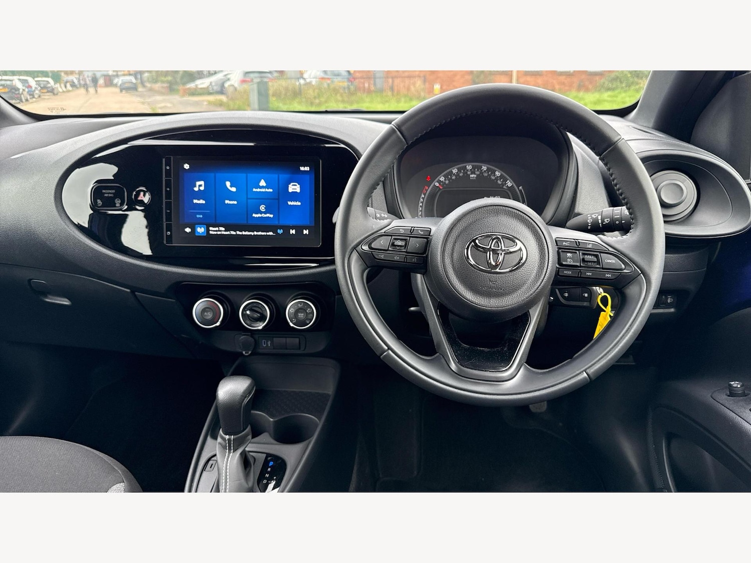 Used Toyota Aygo X 2024 for sale - 76370576: Photo 8