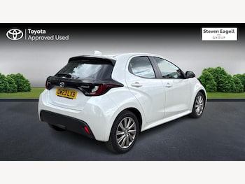 Used Toyota Yaris 2023 for sale - 79361995: Photo
