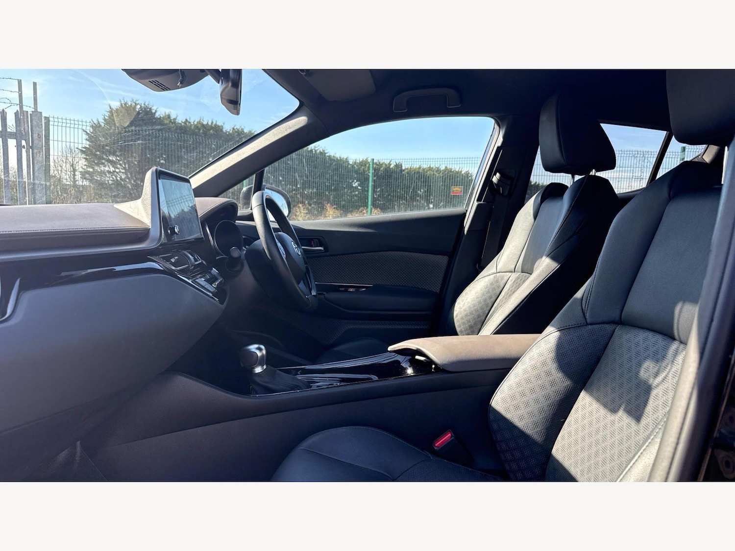 Used Toyota C-HR for sale - 77738361: Photo 12