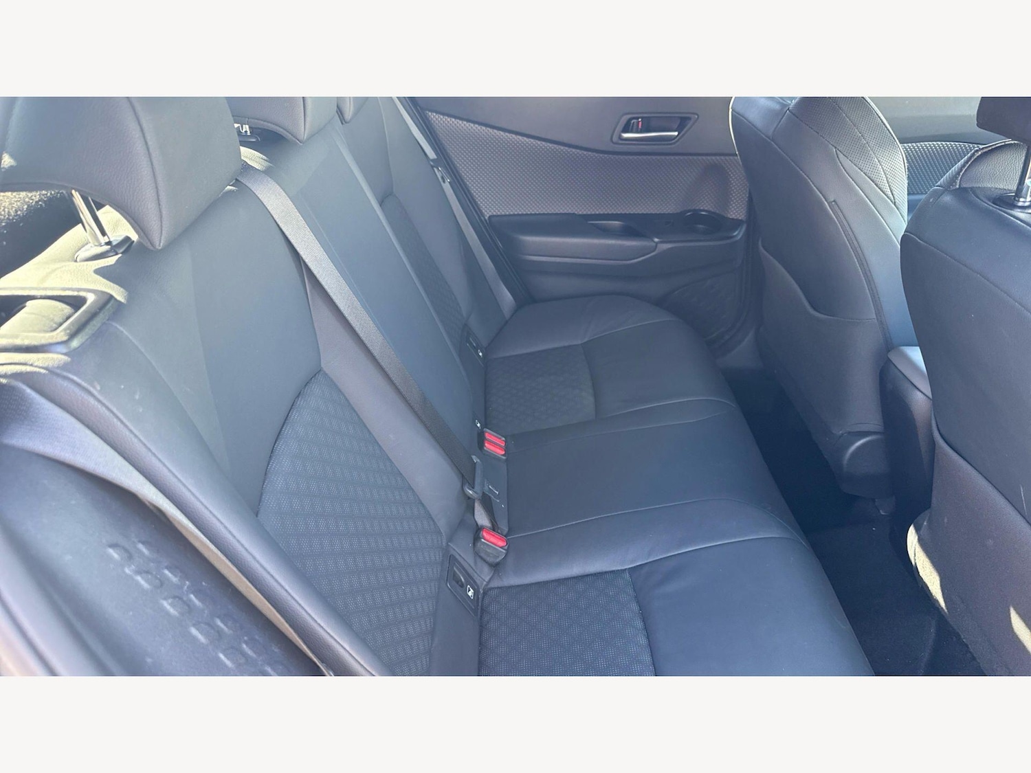 Used Toyota C-HR for sale - 77738361: Photo 14