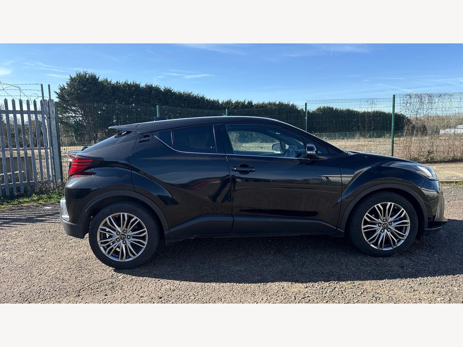 Used Toyota C-HR for sale - 77738361: Photo 18