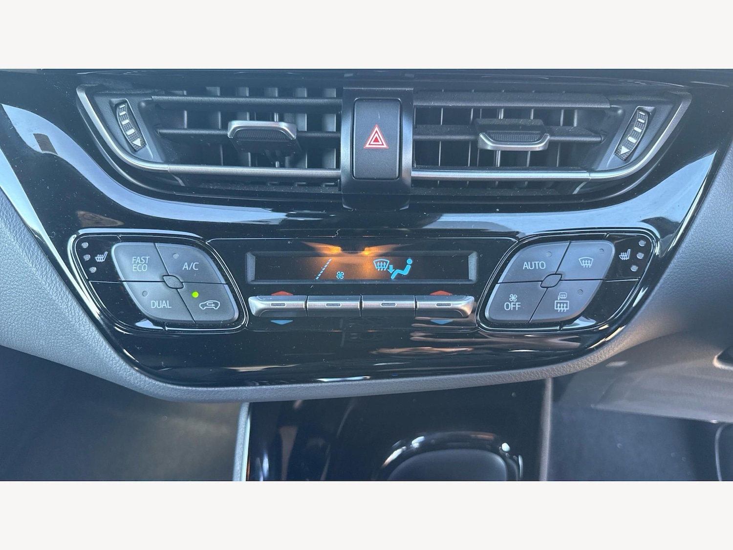 Used Toyota C-HR for sale - 77738361: Photo 24