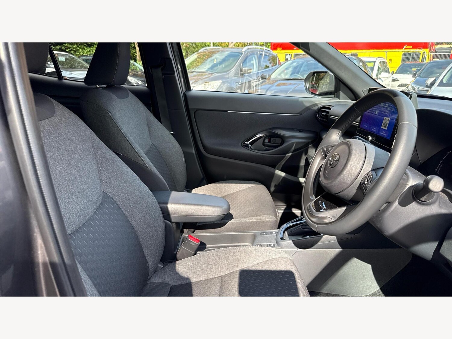 Used Toyota Yaris Cross 2024 for sale - 76326515: Photo 13