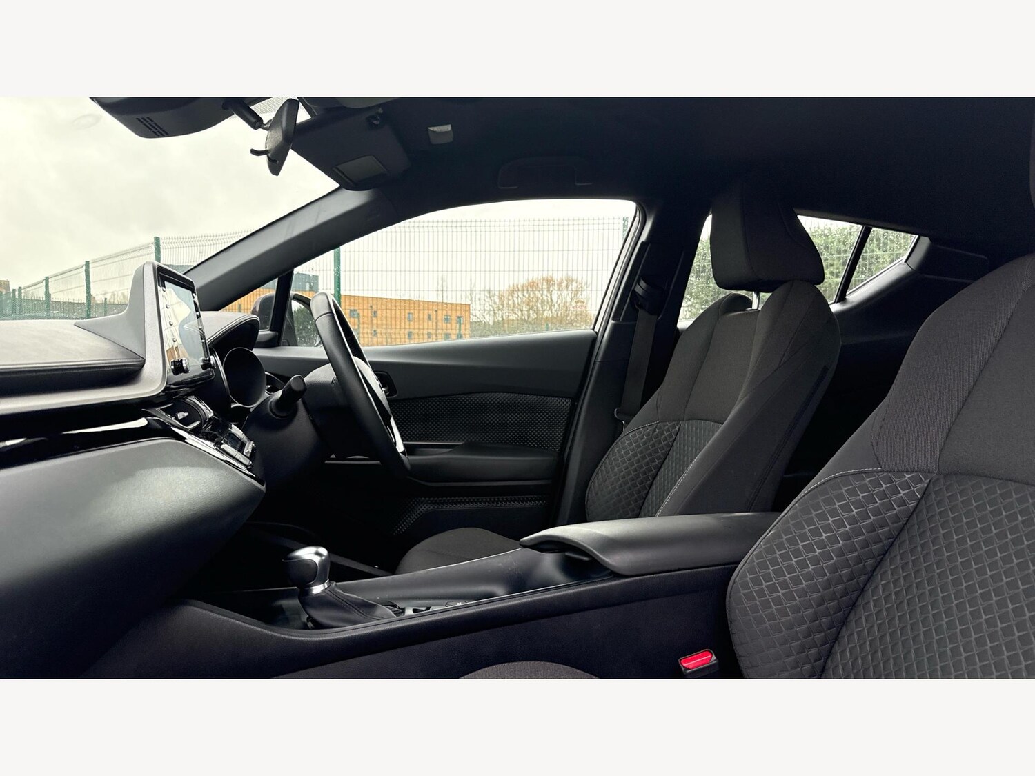 Used Toyota C-HR 2023 for sale - 77331257: Photo 12