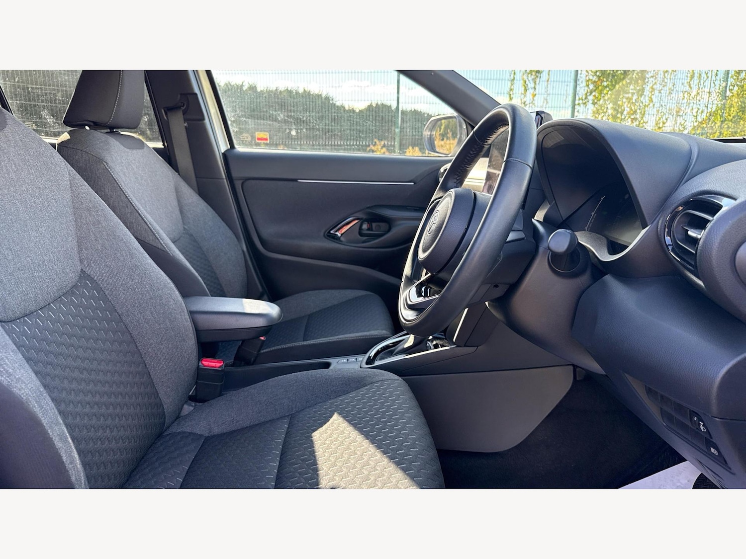 Used Toyota Yaris Cross 2024 for sale - 76072796: Photo 13