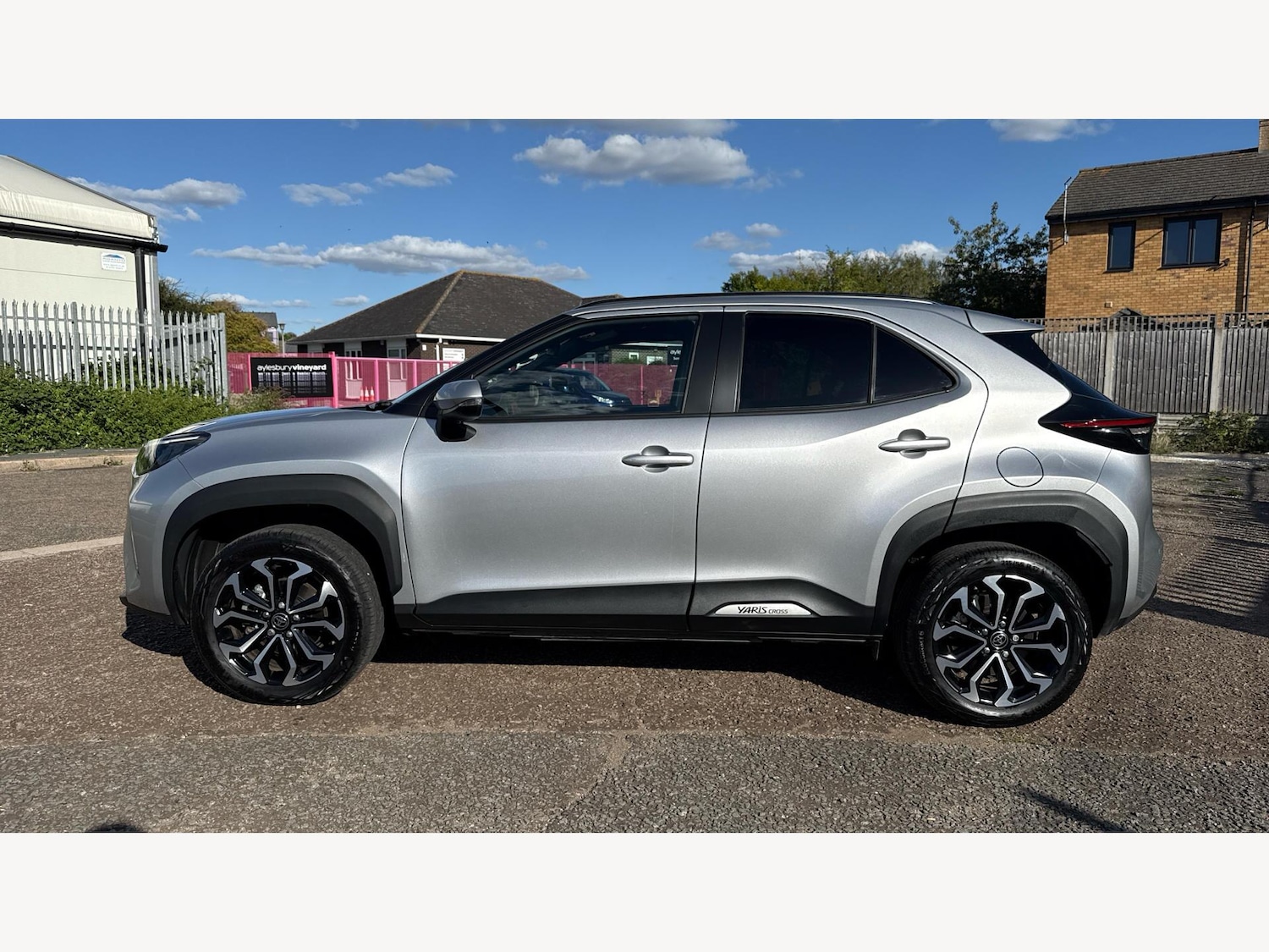 Used Toyota Yaris Cross 2024 for sale - 76072796: Photo 19
