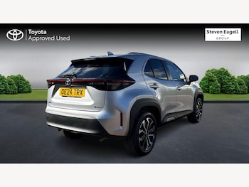 Used Toyota Yaris Cross 2024 for sale - 76072796: Photo 2