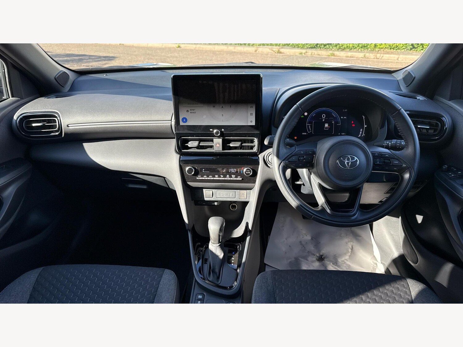 Used Toyota Yaris Cross 2024 for sale - 76072796: Photo 7