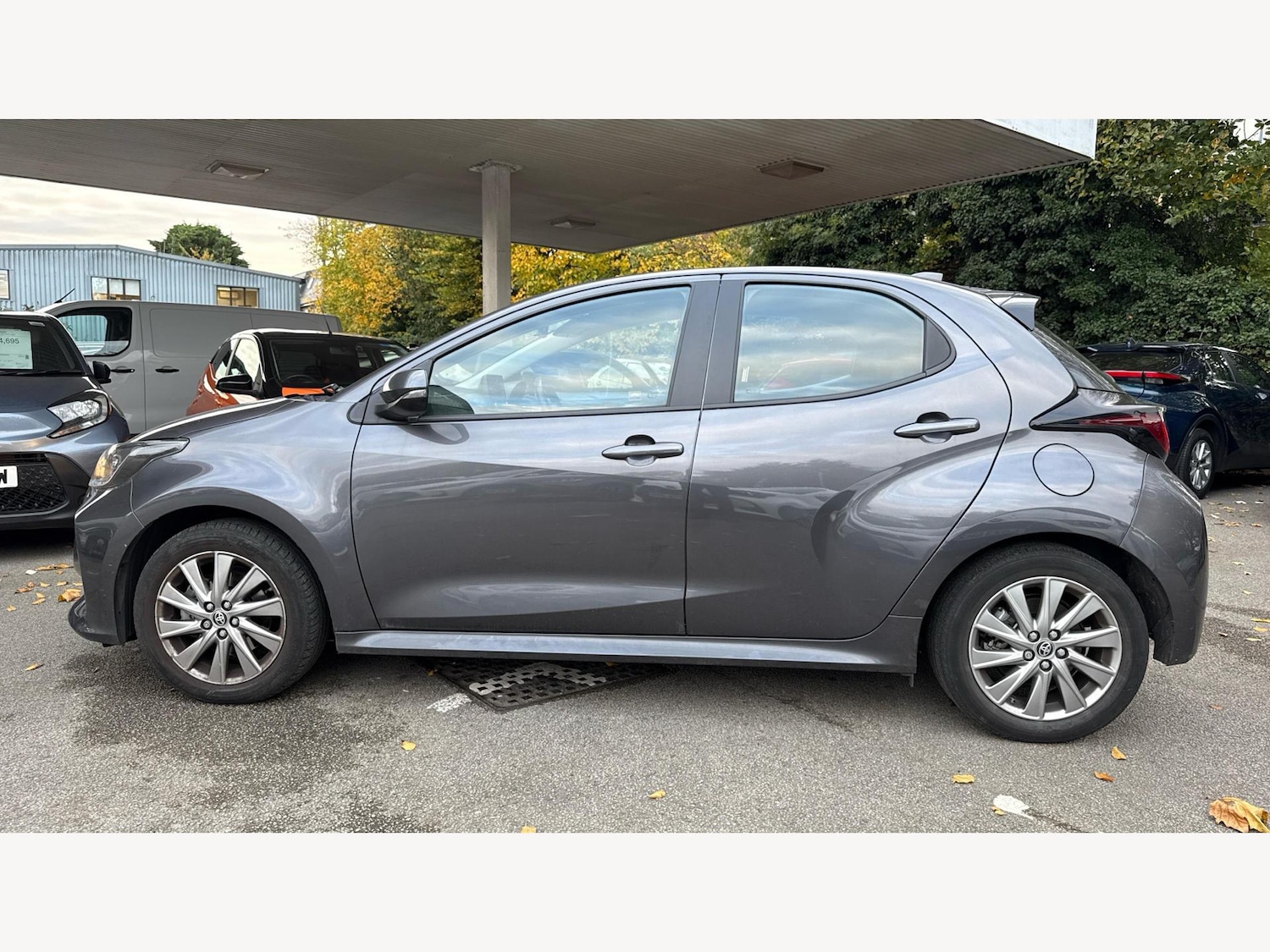 Used Toyota Yaris 2022 for sale - 76398192: Photo 19