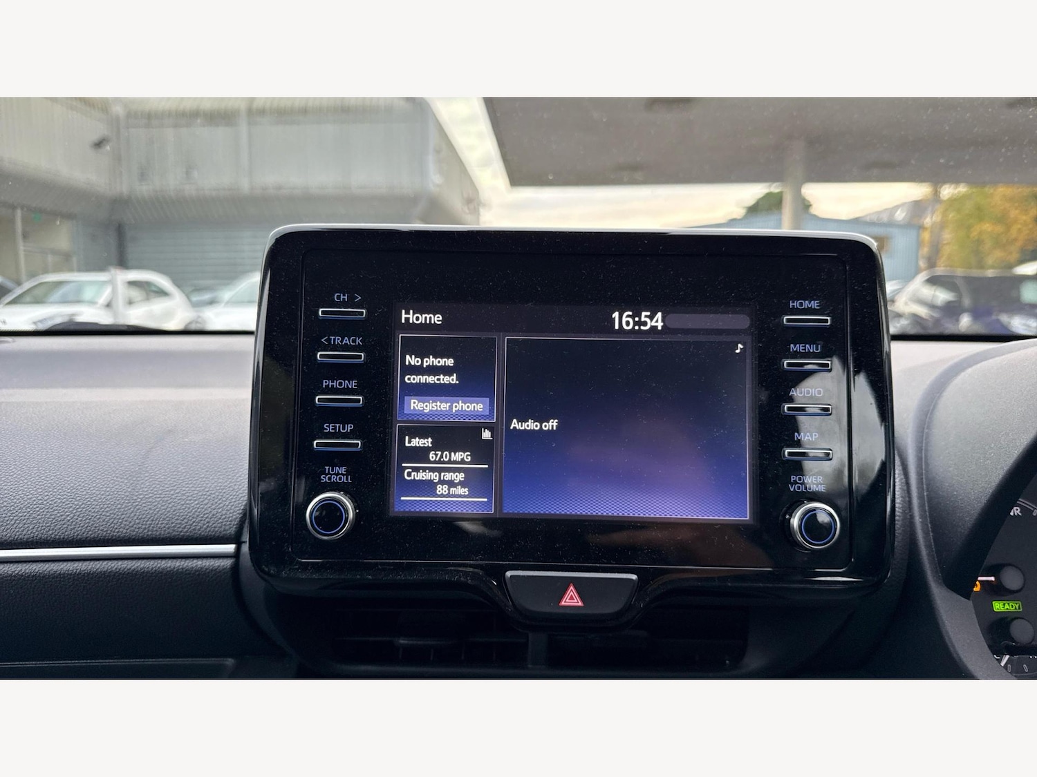 Used Toyota Yaris 2022 for sale - 76398192: Photo 9