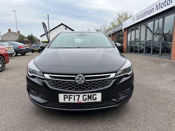 Used Vauxhall Astra 2017 for sale - 75703595: Photo