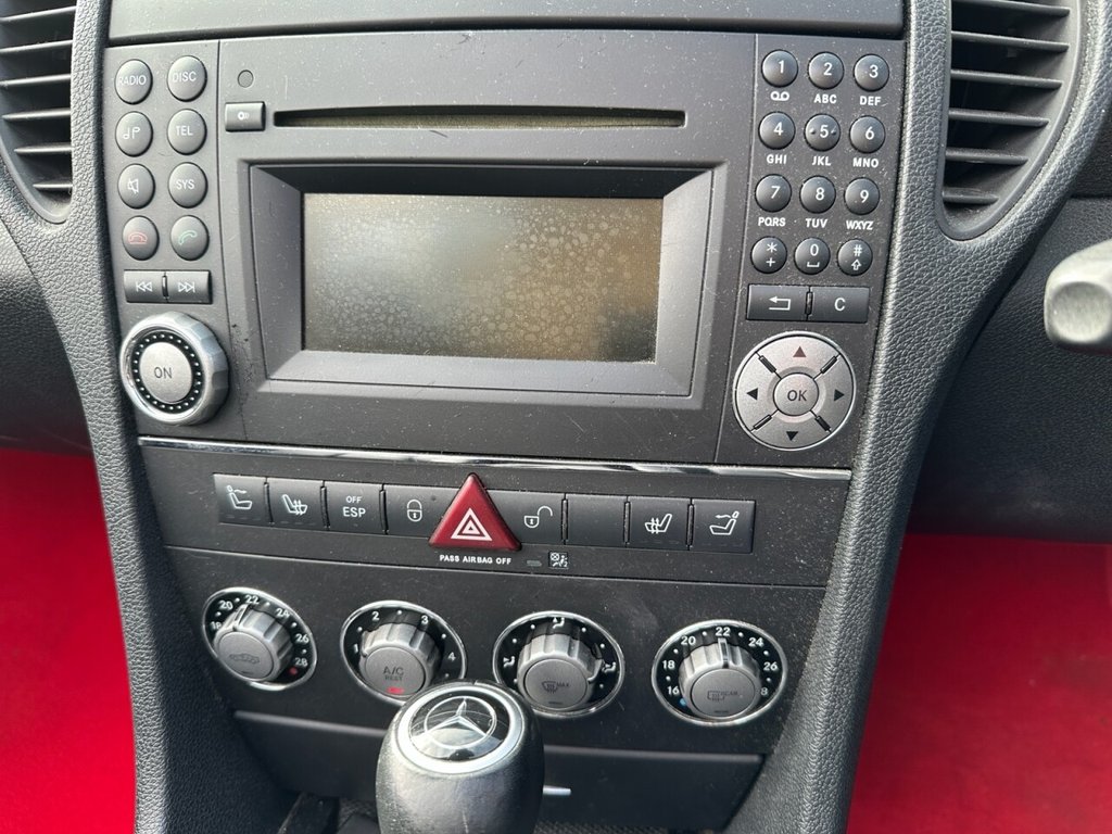 Used Mercedes-Benz SLK 2009 for sale - 77821383: Photo 15