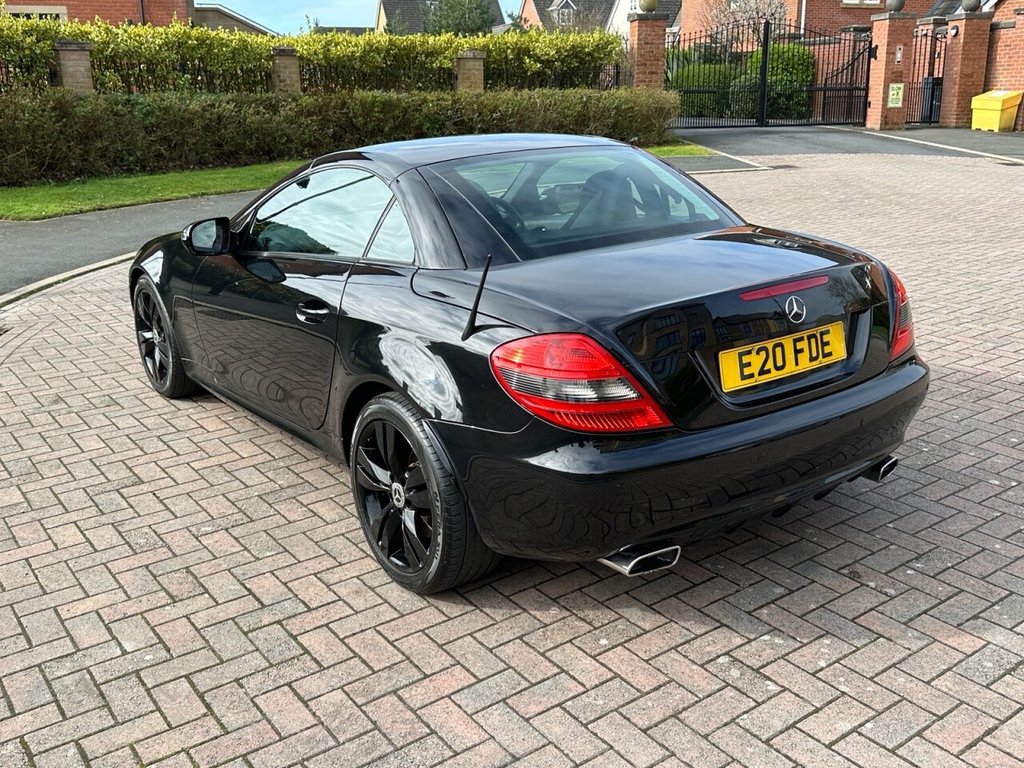 Used Mercedes-Benz SLK 2009 for sale - 77821383: Photo 18