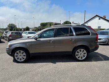 Used Volvo XC90 2010 for sale - 79155352: Photo