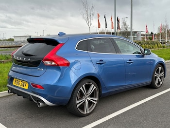 Used Volvo V40 2016 for sale - 78288594: Photo