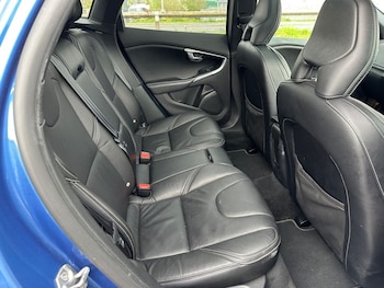 Used Volvo V40 2016 for sale - 78288594: Photo