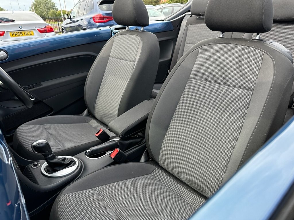 Used Volkswagen Beetle 2015 for sale - 77263906: Photo 13