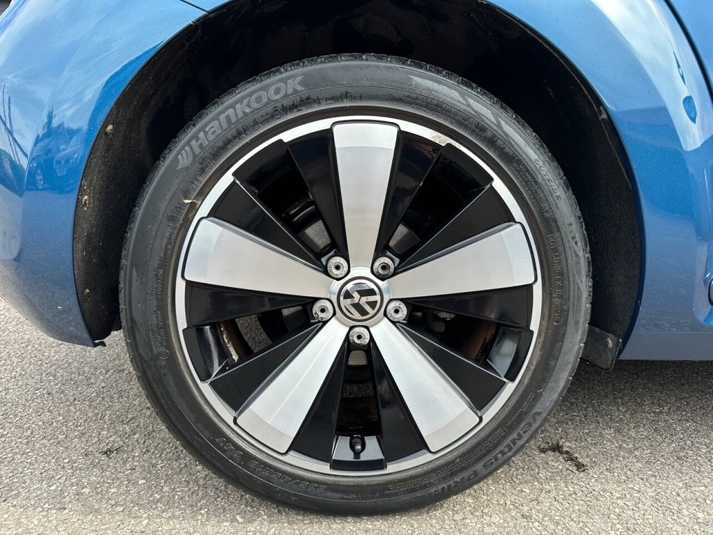 Used Volkswagen Beetle 2015 for sale - 77263906: Photo 16