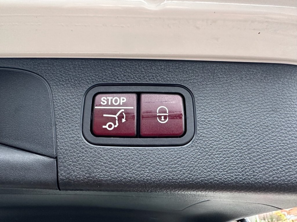 Used Mercedes-Benz GLC 2015 for sale - 76787726: Photo 27