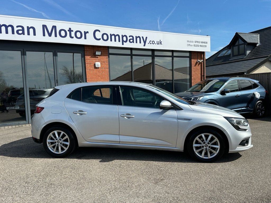 Used Renault Megane 2016 for sale - 78166907: Photo 8
