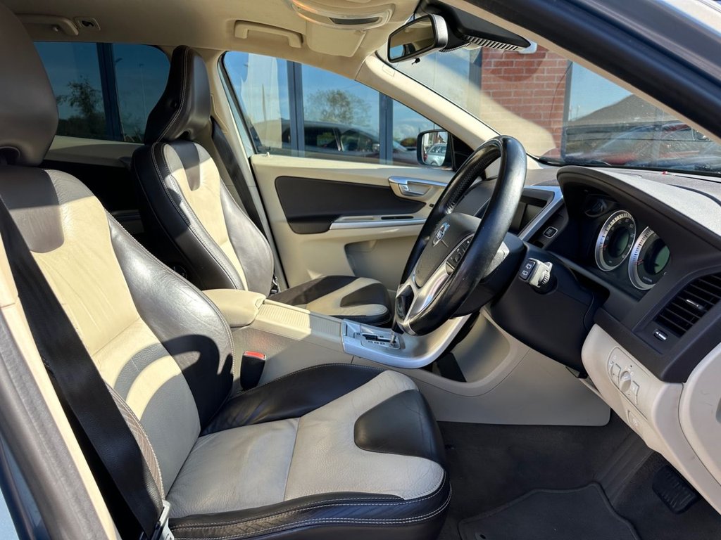 Used Volvo XC60 2010 for sale - 76787718: Photo 10