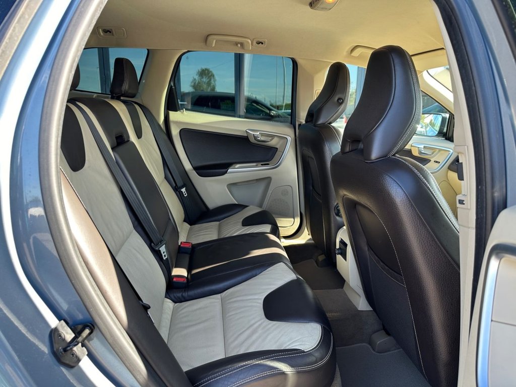 Used Volvo XC60 2010 for sale - 76787718: Photo 11