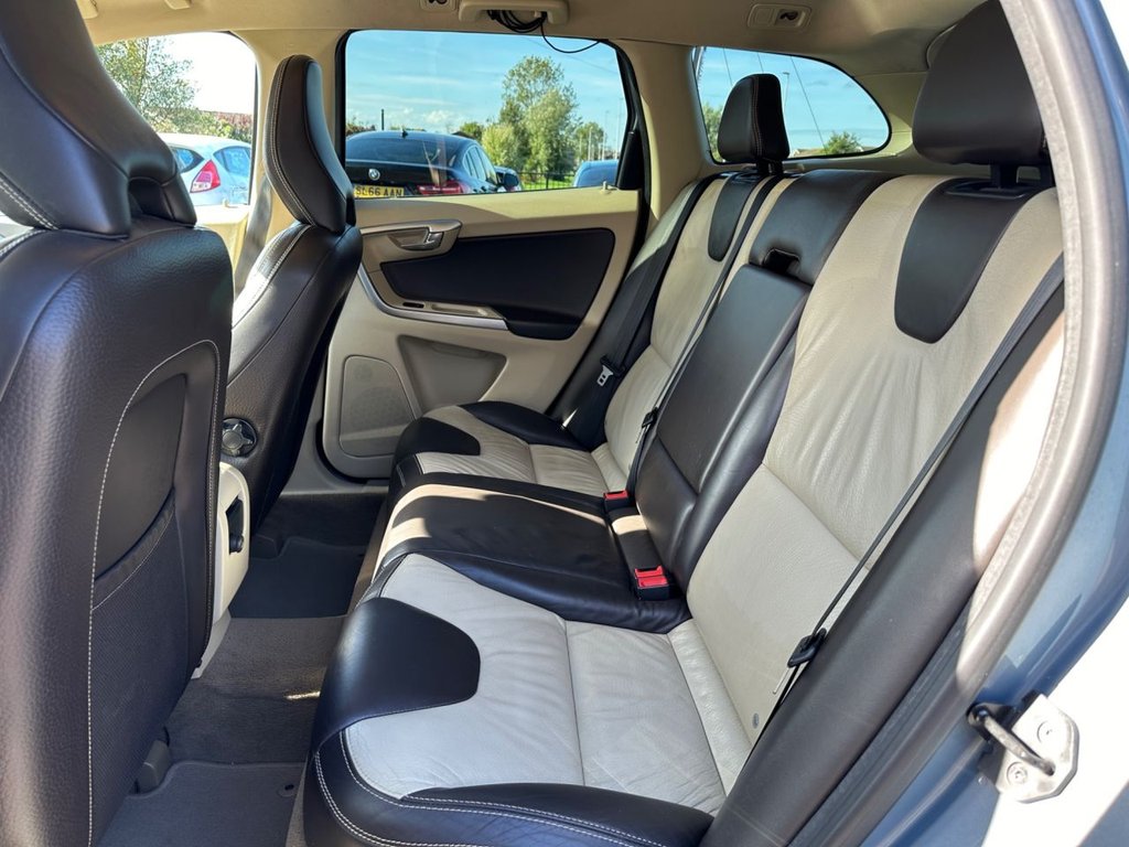 Used Volvo XC60 2010 for sale - 76787718: Photo 12