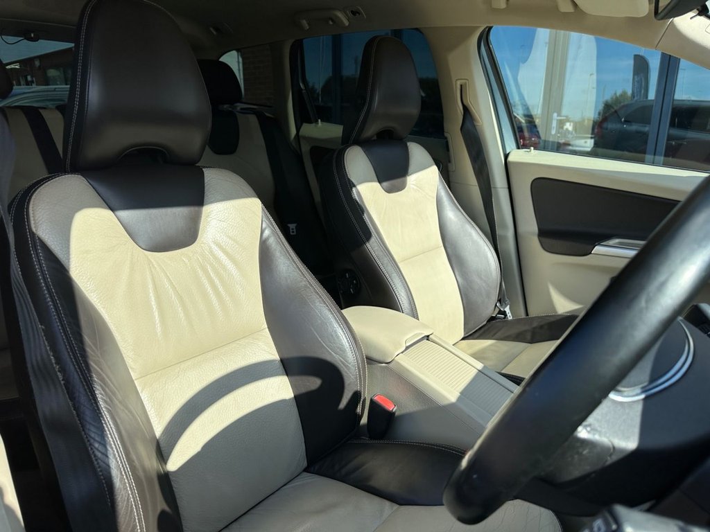 Used Volvo XC60 2010 for sale - 76787718: Photo 24