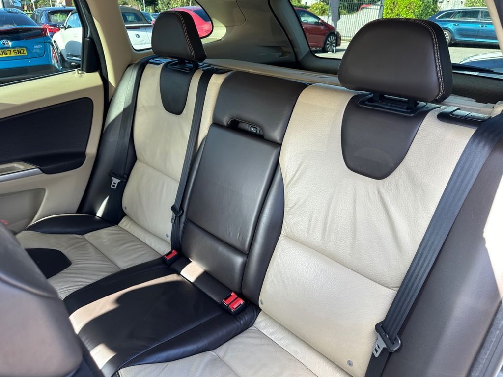 Used Volvo XC60 2010 for sale - 76787718: Photo 26