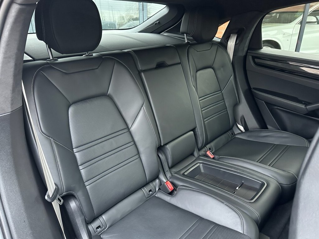 Used Porsche Cayenne 2022 for sale - 77672814: Photo 20
