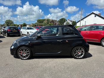 Used Abarth 695 2022 for sale - 79371260: Photo