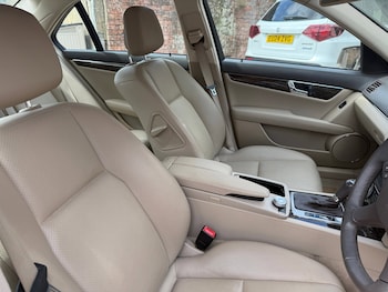 Used Mercedes-Benz C Class 2010 for sale - 79069417: Photo