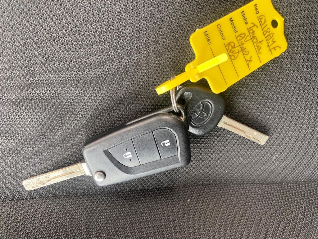 Used Toyota AYGO 2018 for sale - 77631746: Photo 11