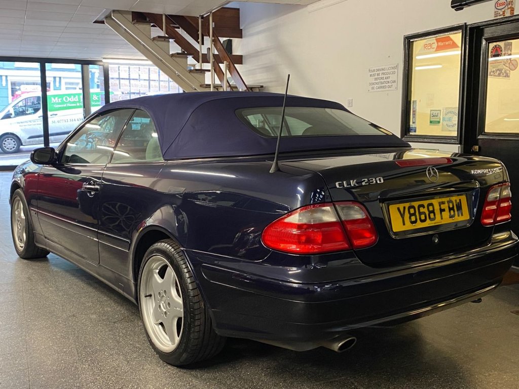 Used Mercedes-Benz CLK 2001 for sale - 77394242: Photo 2