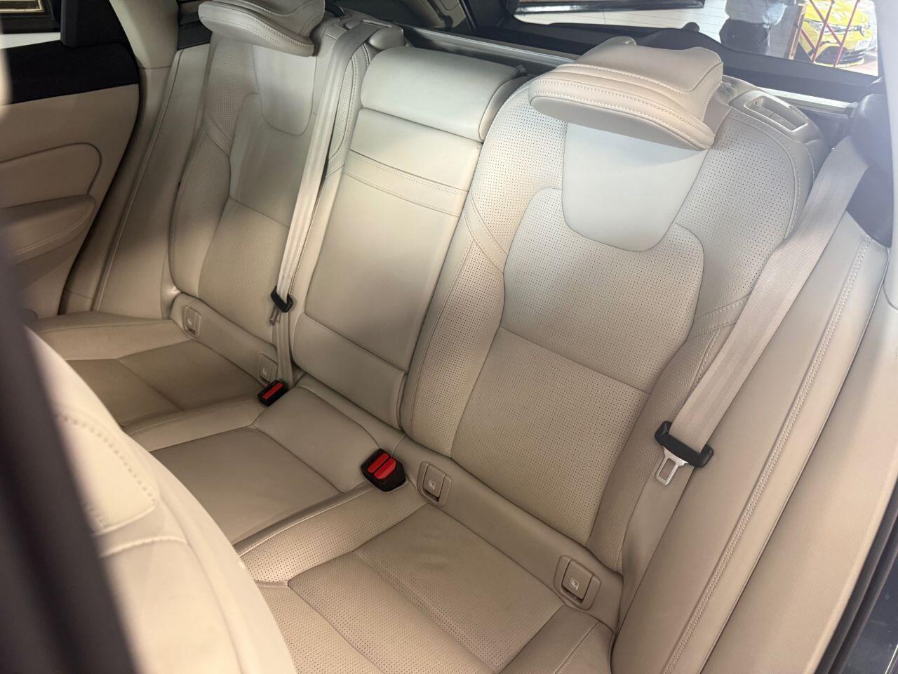 Used Volvo XC60 2018 for sale - 78090363: Photo 18