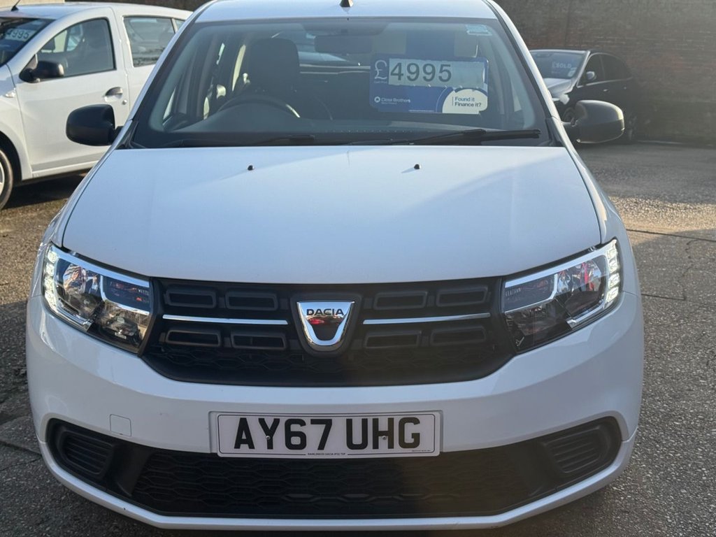 Used Dacia Sandero 2017 for sale - 77667188: Photo 2