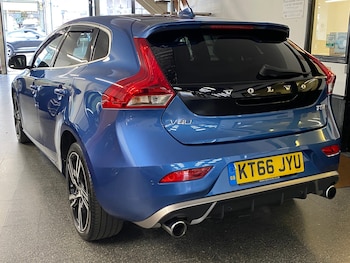 Used Volvo V40 2016 for sale - 79491090: Photo