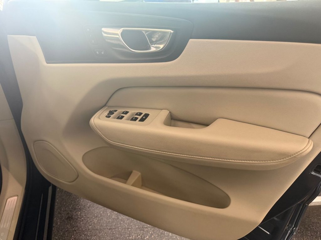 Used Volvo XC60 2018 for sale - 77692810: Photo 16