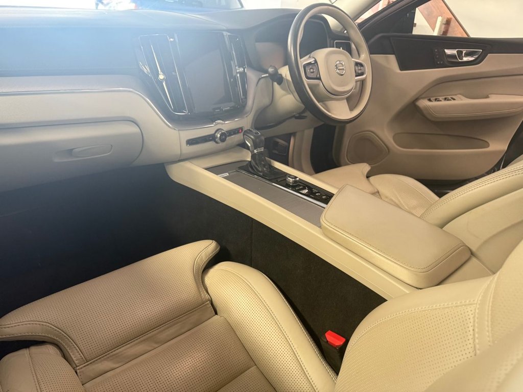 Used Volvo XC60 2018 for sale - 77692810: Photo 17