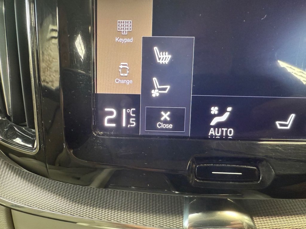 Used Volvo XC60 2018 for sale - 77692810: Photo 26