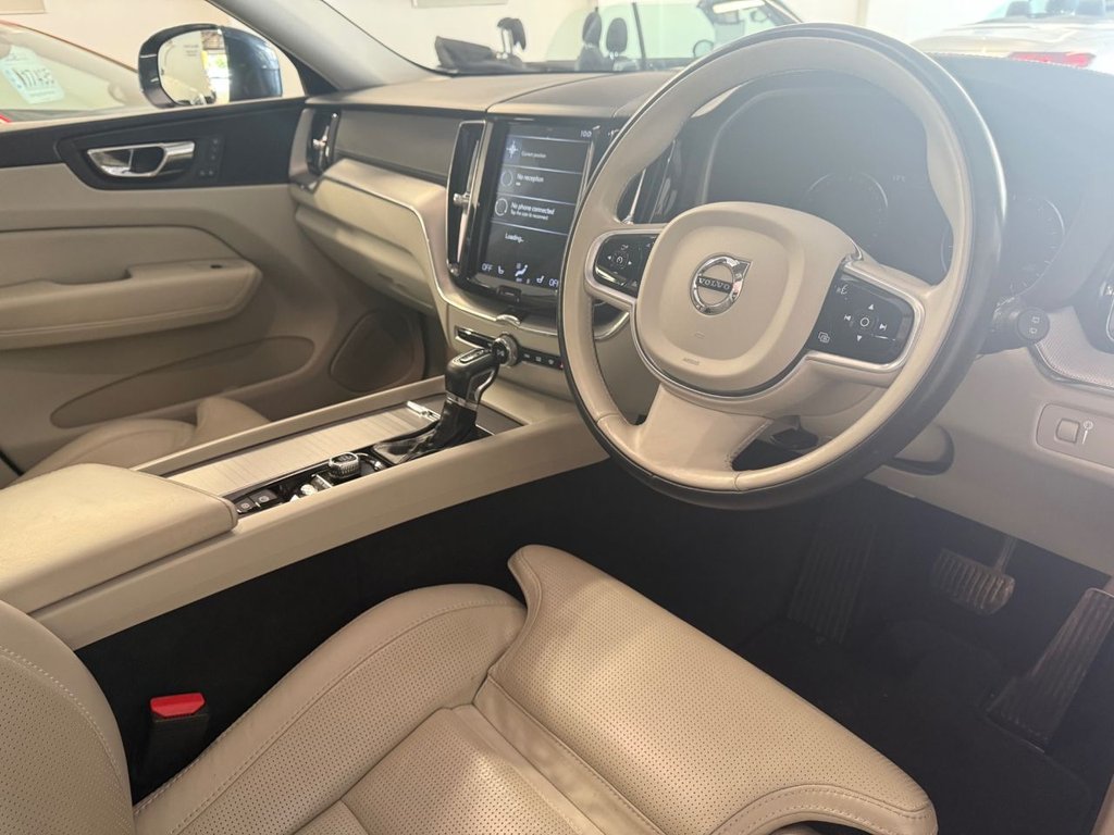 Used Volvo XC60 2018 for sale - 77692810: Photo 3