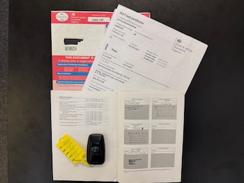 Used Toyota C-HR 2018 for sale - 78343592: Photo