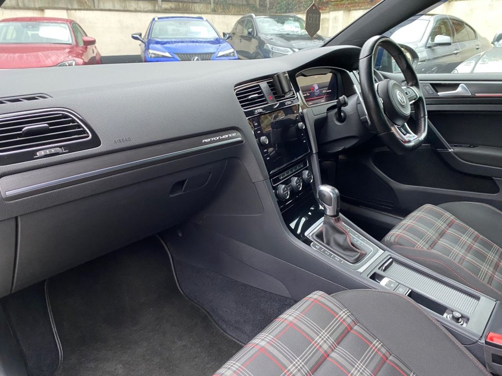 Used Volkswagen Golf 2020 for sale - 77384009: Photo 18