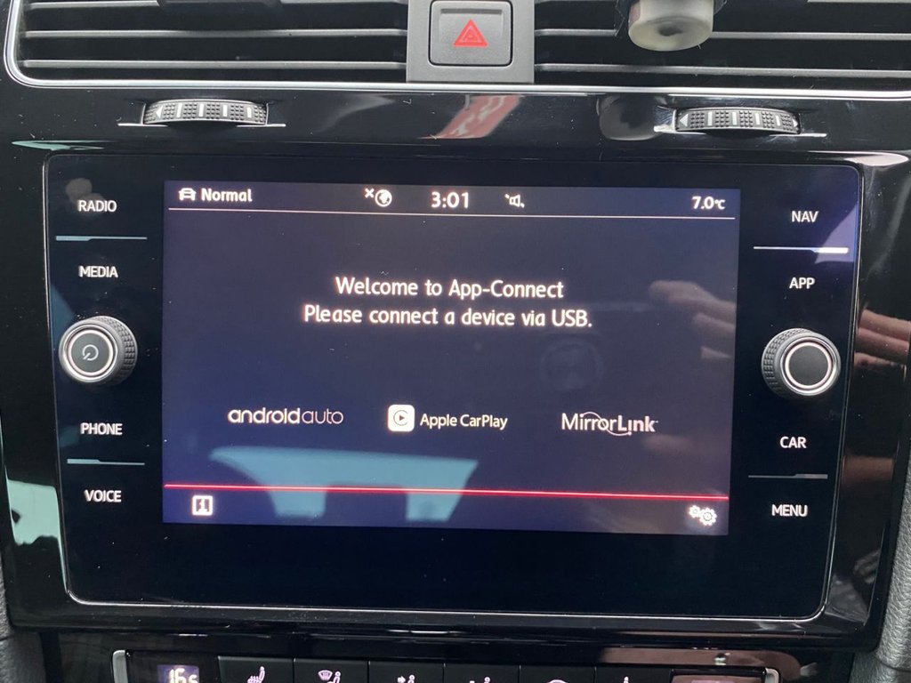 Used Volkswagen Golf 2020 for sale - 77384009: Photo 28