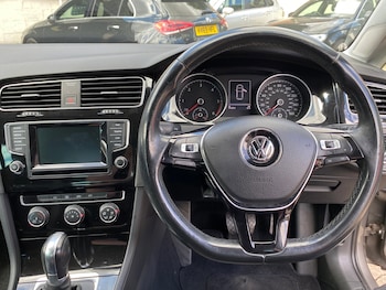 Used Volkswagen Golf 2014 for sale - 79077754: Photo