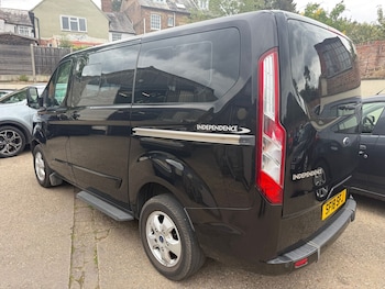 Used Ford Tourneo Custom 2018 for sale - 78509659: Photo