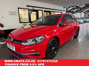 Used Volkswagen Golf 2018 for sale - 76948613: Photo