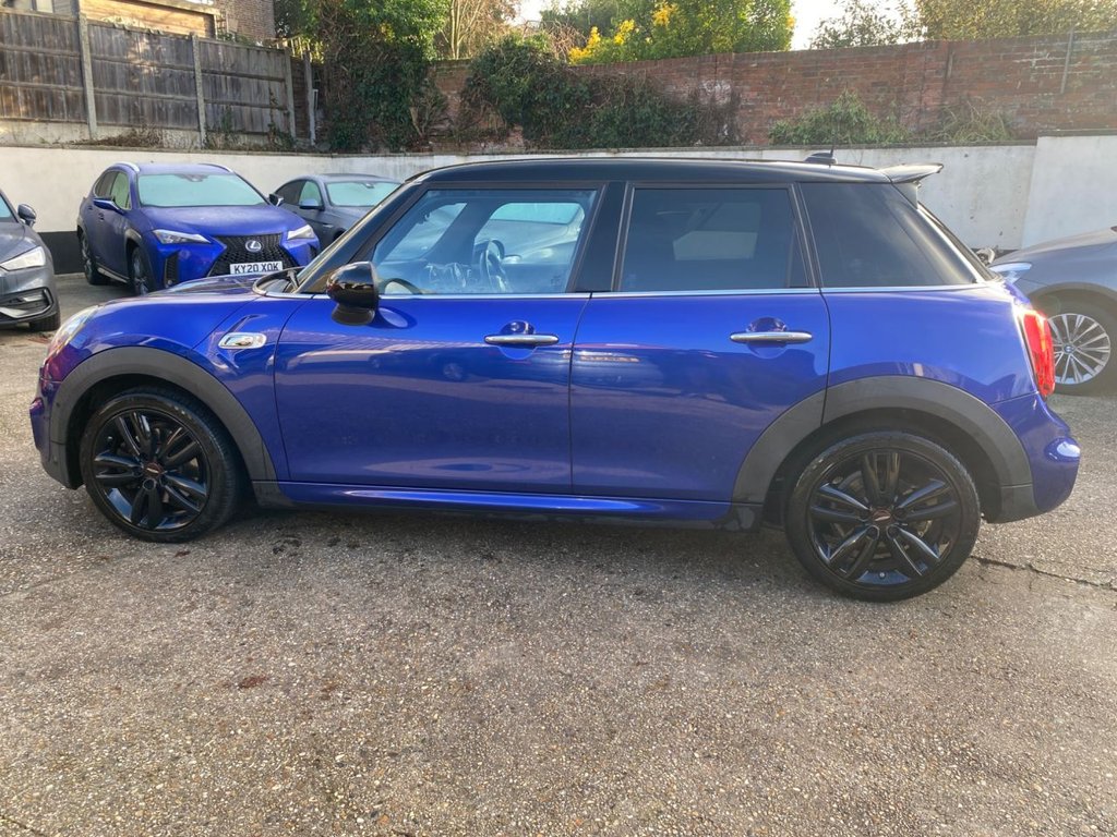 Used MINI Hatch 2019 for sale - 76973776: Photo 29